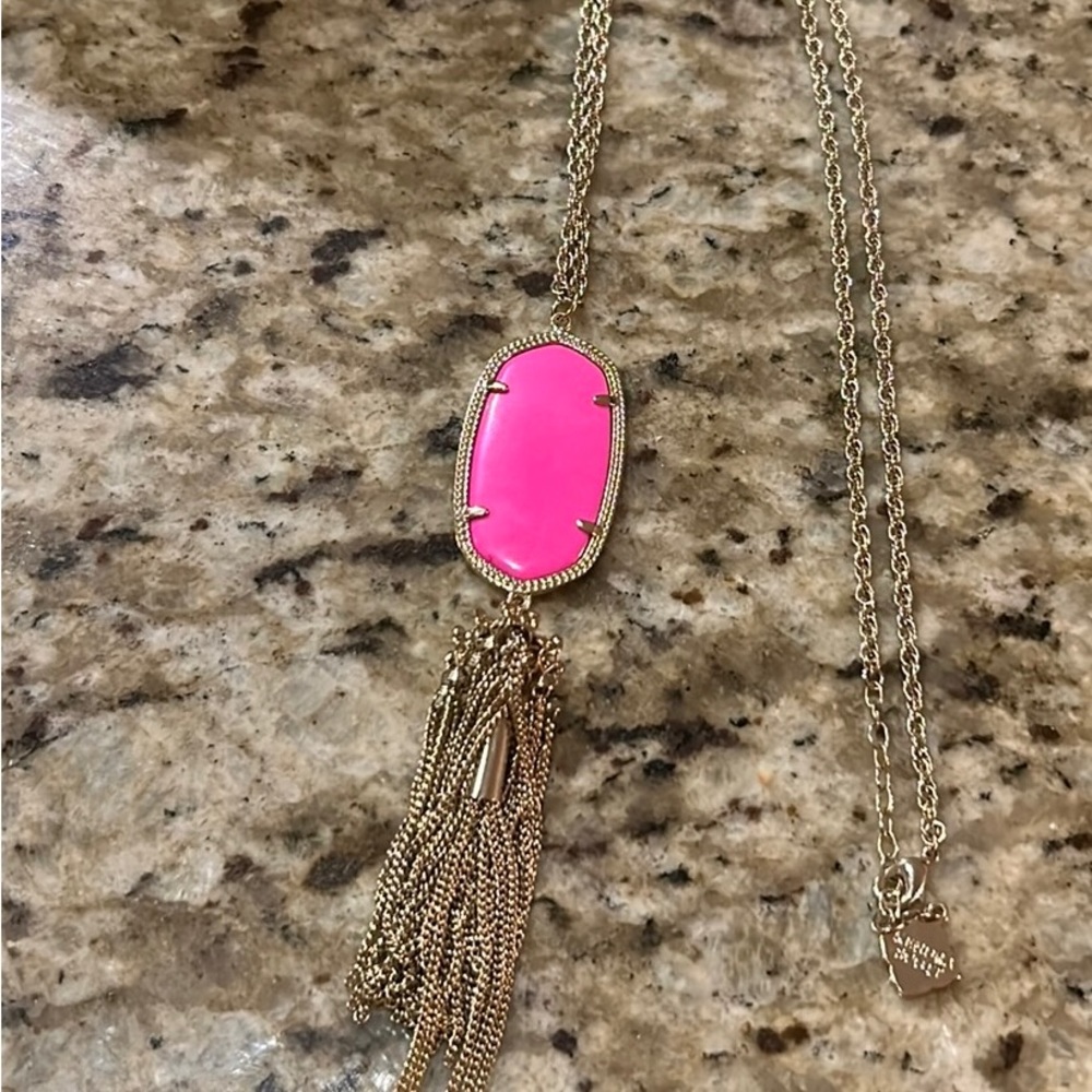 Kendra Scott Magenta Pendant Necklace